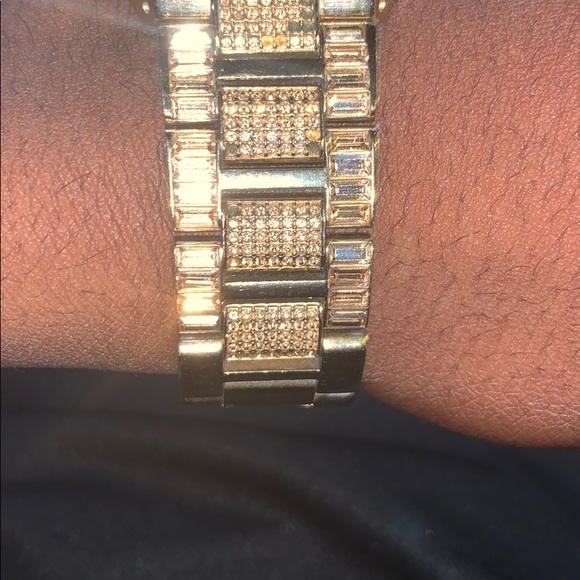 Micheal Kors Watch - Picture 3 of 3